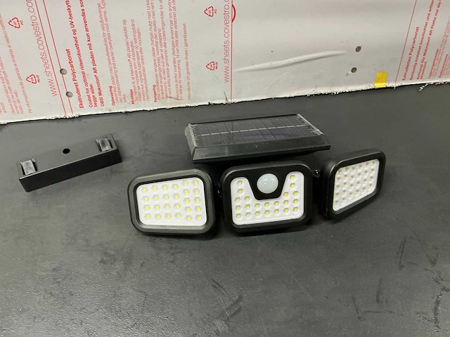 Eliet led sensor solarlamp - afbeelding 1 van  9