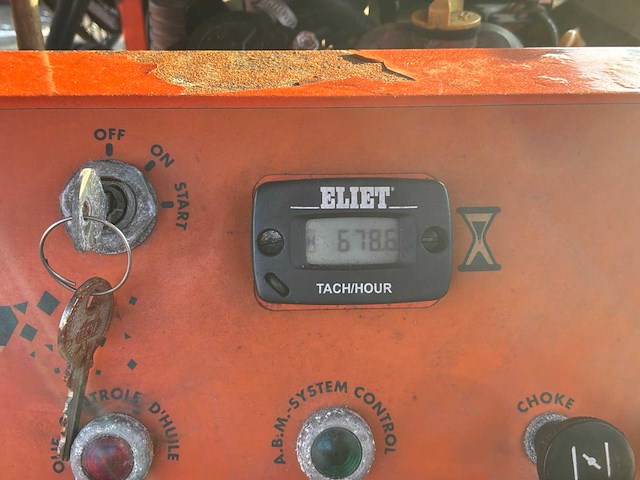 Eliet superprof 2000 houthakselaar - afbeelding 5 van  6