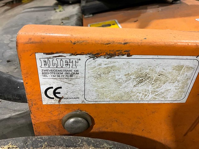 Eliet verticuteermachine - afbeelding 2 van  10