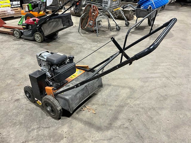 Eliet verticuteermachine - afbeelding 3 van  10