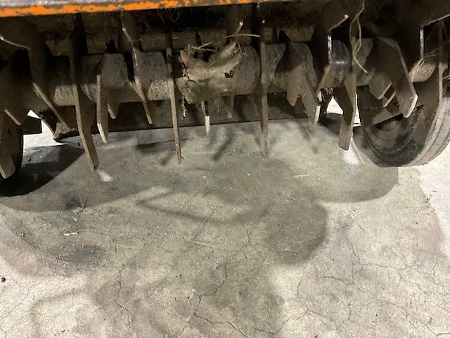 Eliet verticuteermachine - afbeelding 10 van  10