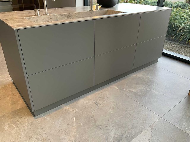 Elis vrijstaand badmeubel met kranen en spiegel - afbeelding 16 van  17