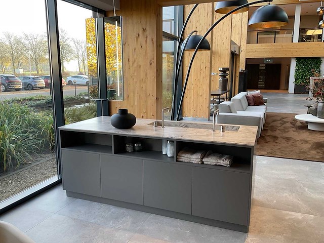 Elis vrijstaand badmeubel met kranen en spiegel - afbeelding 8 van  11