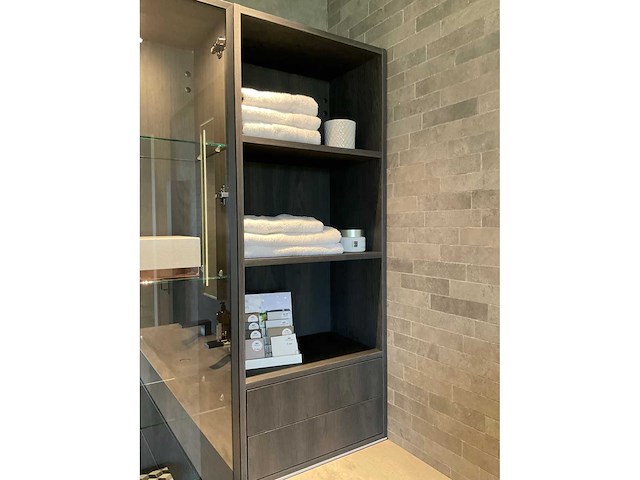 Elise badmeubel met wandkasten-kranen en spiegels - afbeelding 4 van  15