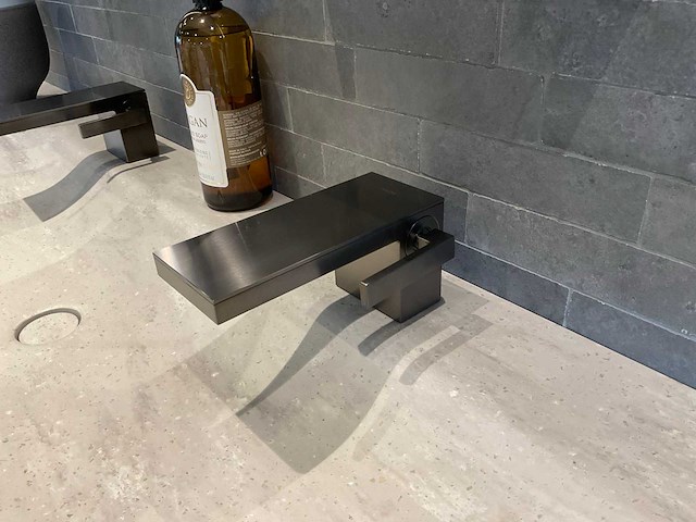 Elise badmeubel met wandkasten-kranen en spiegels - afbeelding 15 van  15