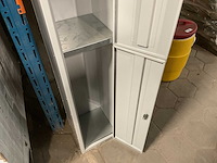 Elite kast - afbeelding 3 van  6