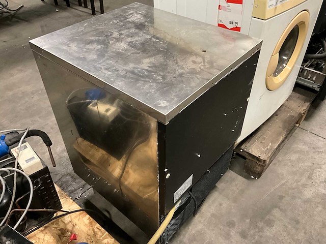 Elite pbe45 ijsblokjesmachine - afbeelding 3 van  5