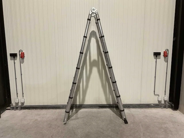 Elite vario 2 x 2,2m 2603061542 ladder en trap - afbeelding 6 van  13