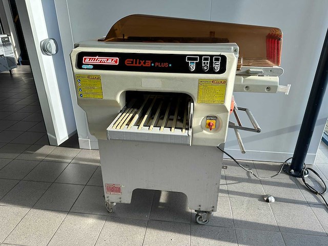 Elixa plus - automac - verpakkings en etiketteermachine - afbeelding 1 van  5