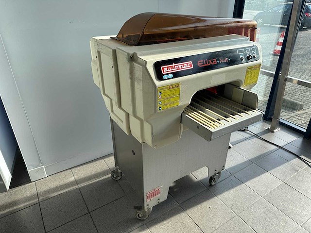 Elixa plus - automac - verpakkings en etiketteermachine - afbeelding 4 van  5