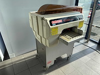 Elixa plus - automac - verpakkings en etiketteermachine - afbeelding 4 van  5