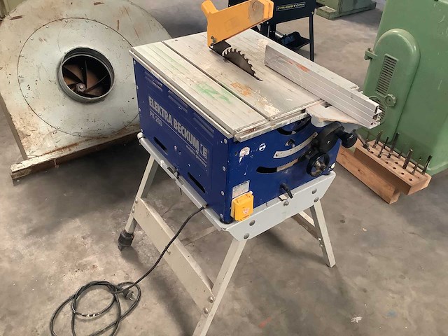 Elktra beckum - pk 200 - tafelcirkelzaagmachine - afbeelding 1 van  4