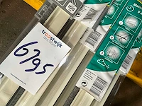 Ellen - pds-b - zelfklevend dorpelstrip - deurbeslag ramen en deuren (8x) - afbeelding 3 van  4
