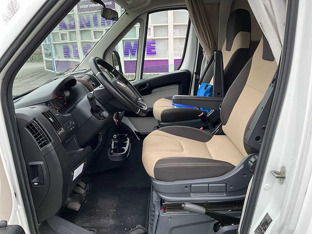 Elnagh - t-loft - 530 - hefbed - enkele bedden - camper - 2017 - afbeelding 2 van  40