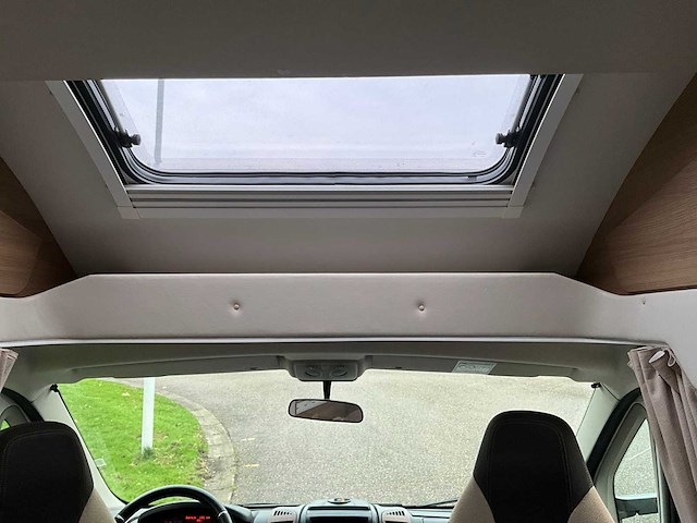 Elnagh - t-loft - 530 - hefbed - enkele bedden - camper - 2017 - afbeelding 7 van  40