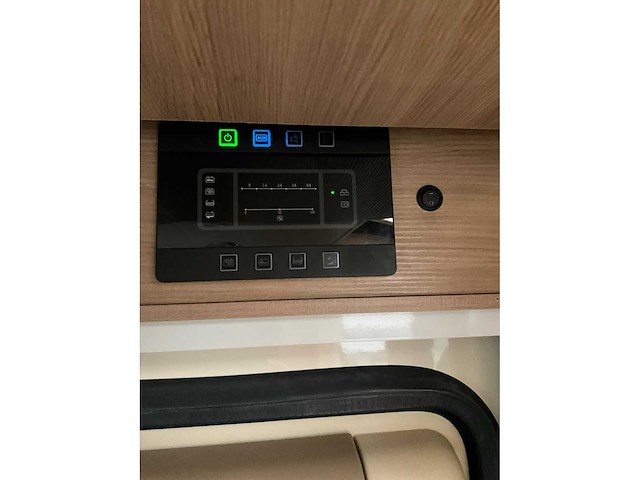 Elnagh - t-loft - 530 - hefbed - enkele bedden - camper - 2017 - afbeelding 10 van  40