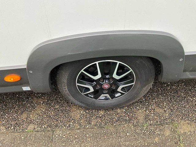 Elnagh - t-loft - 530 - hefbed - enkele bedden - camper - 2017 - afbeelding 25 van  40