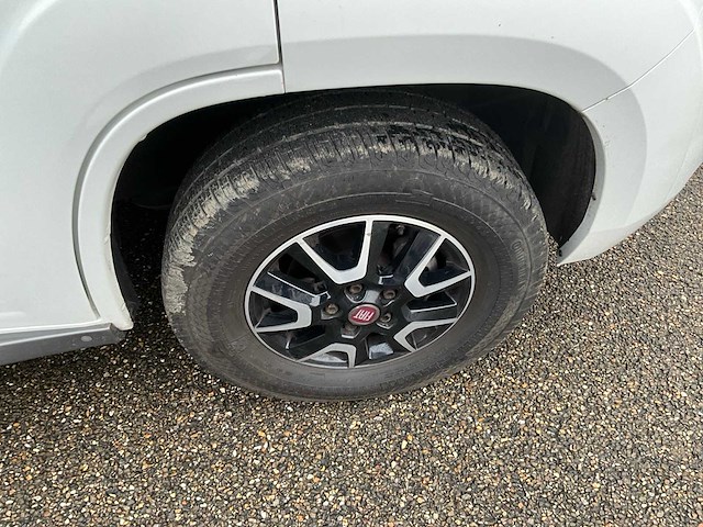 Elnagh - t-loft - 530 - hefbed - enkele bedden - camper - 2017 - afbeelding 27 van  40