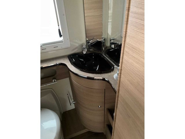 Elnagh - t-loft - 530 - hefbed - enkele bedden - camper - 2017 - afbeelding 31 van  40