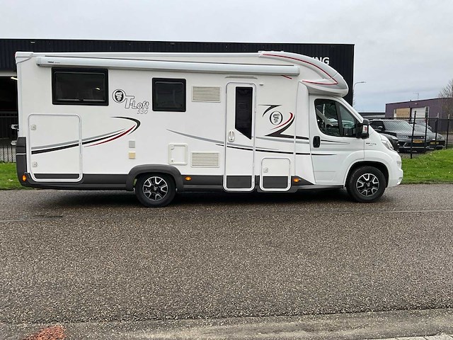 Elnagh - t-loft - 530 - hefbed - enkele bedden - camper - 2017 - afbeelding 34 van  40