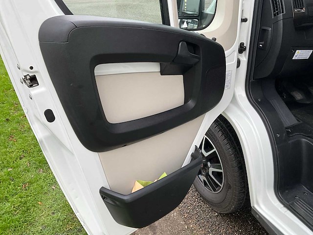 Elnagh - t-loft - 530 - hefbed - enkele bedden - camper - 2017 - afbeelding 40 van  40