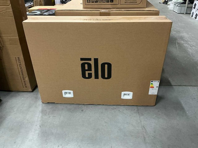 Elo et3203l digital signage touchscreen display - afbeelding 1 van  3