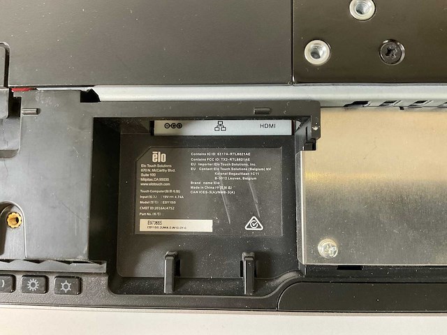 Elo touch solutions elo wlids i5 15.5”, core(tm) i5 6th gen, 16 gb ram, 250 gb ssd all-in-one desktop (6x) - afbeelding 7 van  23