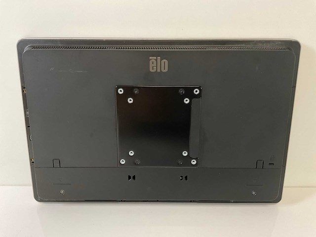 Elo touch solutions elo wlids i5 15.5”, core(tm) i5 6th gen, 16 gb ram, 250 gb ssd all-in-one desktop (8x) - afbeelding 18 van  25