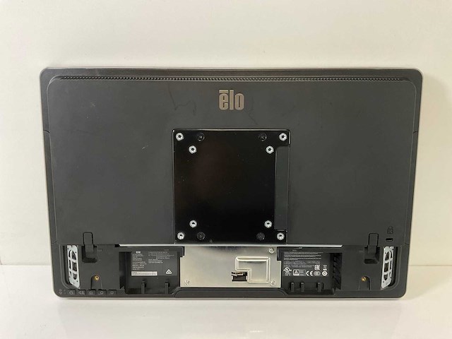 Elo touch solutions elo wlids i5 15.5”, core(tm) i5 6th gen, 16 gb ram, 250 gb ssd all-in-one desktop (8x) - afbeelding 24 van  25