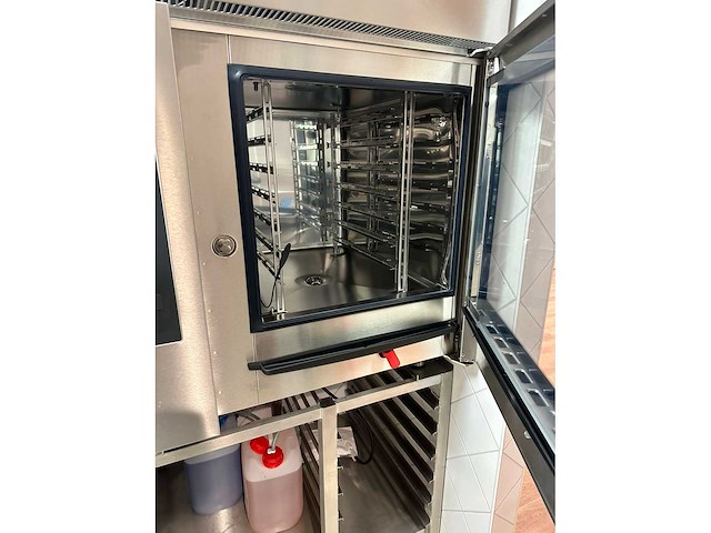 Eloma multimax 6-11 6-plaats zelfreinigend centrum “demo model” - afbeelding 3 van  9