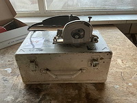 Elu mh 25 cirkelzaagmachine - afbeelding 1 van  3