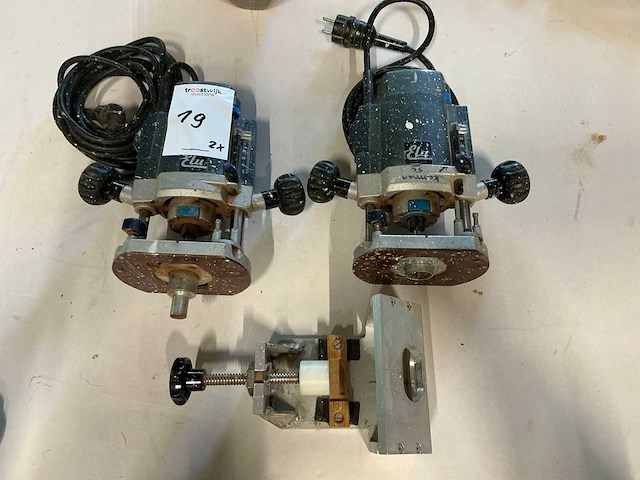 Elu mof 96e bovenfrees (2x) - afbeelding 1 van  6
