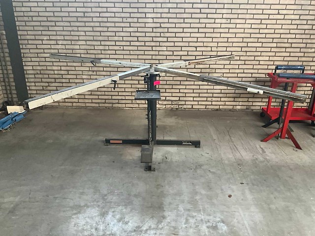 Elumatec dt1000 draaibare werktafel - afbeelding 1 van  5