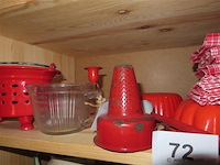 Emaille, lucifers, puddingvormen enz…. - afbeelding 1 van  3