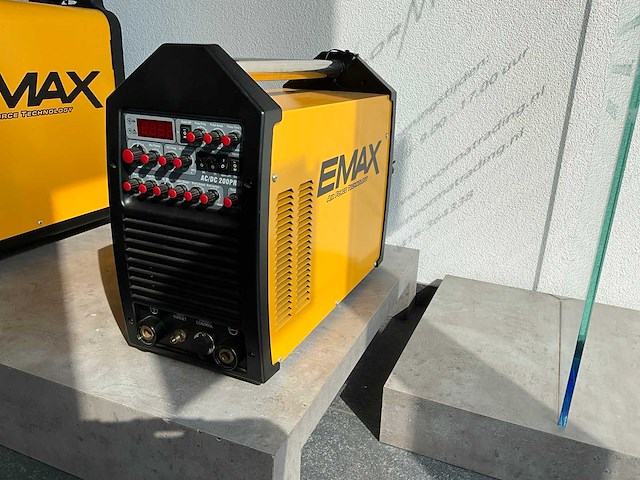 Emax 200 prop tig lasapparaat - afbeelding 1 van  7