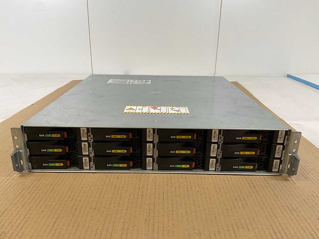 Emc (eae), 6x 2 tb sas (hus726020als210) - 6x 1 tb sas(st1000nm0001) network attached storage - afbeelding 1 van  10
