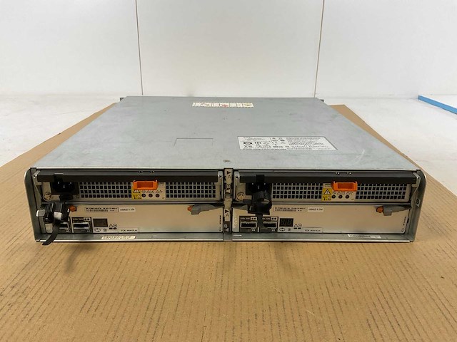 Emc (eae), 6x 2 tb sas (hus726020als210) - 6x 1 tb sas(st1000nm0001) network attached storage - afbeelding 6 van  10