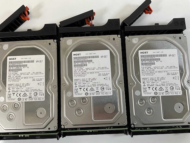 Emc (eae), 6x 2 tb sas (hus726020als210) - 6x 1 tb sas(st1000nm0001) network attached storage - afbeelding 9 van  10