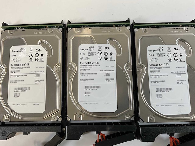 Emc (eae), 6x 2 tb sas (hus726020als210) - 6x 1 tb sas(st1000nm0001) network attached storage - afbeelding 10 van  10