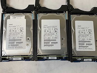 Emc (ktn-stl3) 3x 300 gb sas(hus156030vls60) - 4x 300 gb (st3300657ss) - 4x 300 gb sas(huc156030css200) - 1x 300 gb sas(st300mp0026) 3x 300 gb sas(hdeae02eaa51) disk array enclosure - afbeelding 11 van  12