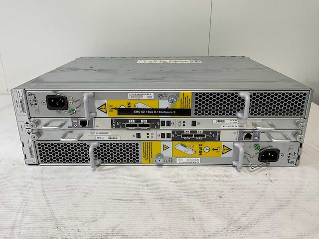 Emc (ktn-stl3) 9x 300 gb sas(hdeae02eaa51) - 3x 300 gb sas(huc156030css200) - 1x 300 gb sas(hus156030vls600) - 1x 300 gb sas(st300mp0026 disk array enclosure - afbeelding 8 van  11
