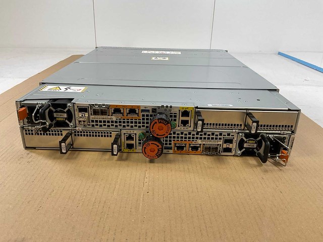 Emc (ope25), 4x 1.2tb sas (st1200mm0099) - 10x 3.84tb sas (px05srb384) network attached storage - afbeelding 7 van  11