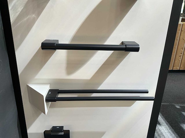 Emco - flow - toilet- en badaccessoires - afbeelding 3 van  5