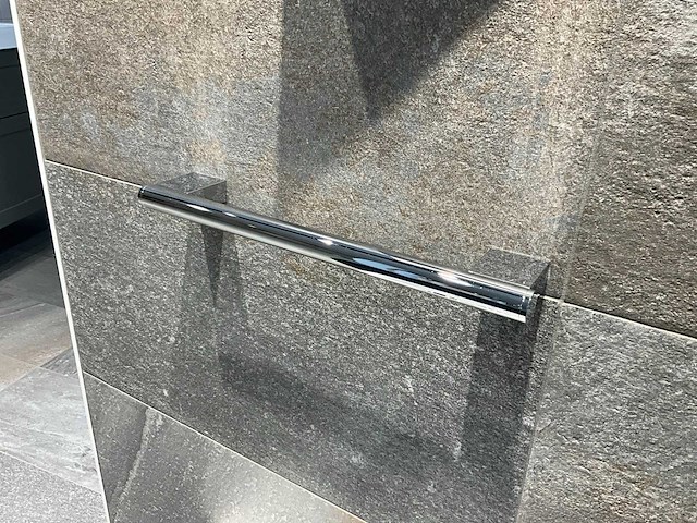 Emco - system 2 - handdoekrek 35 cm - afbeelding 2 van  6