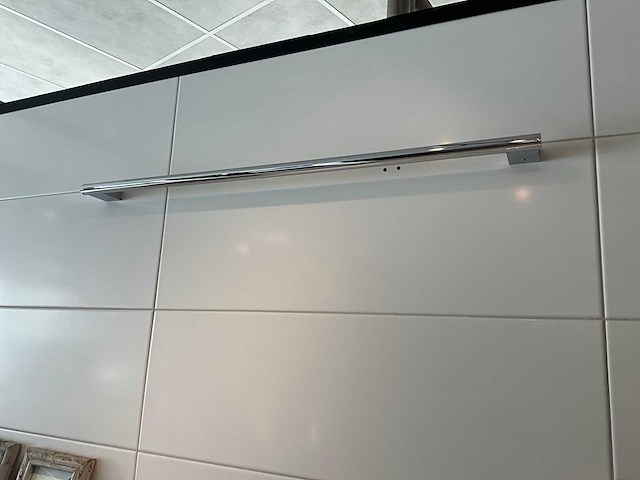 Emco - system 2 - handdoekrek 85 cm - afbeelding 1 van  4