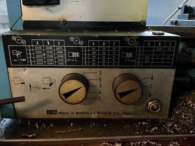 Emco maximat super 11 centerdraaibank met kolomboor hulpstuk - afbeelding 8 van  12