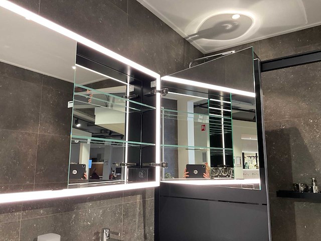 Emco spiegelkast en scheerspiegel - afbeelding 3 van  7