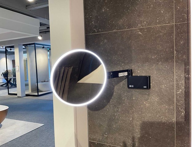 Emco spiegelkast en scheerspiegel - afbeelding 7 van  7