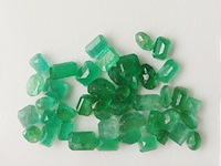 Emerald 15.87ct gra certified - afbeelding 1 van  4