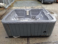 Emerald 4 persoons jacuzzi en buitenspa - afbeelding 4 van  27